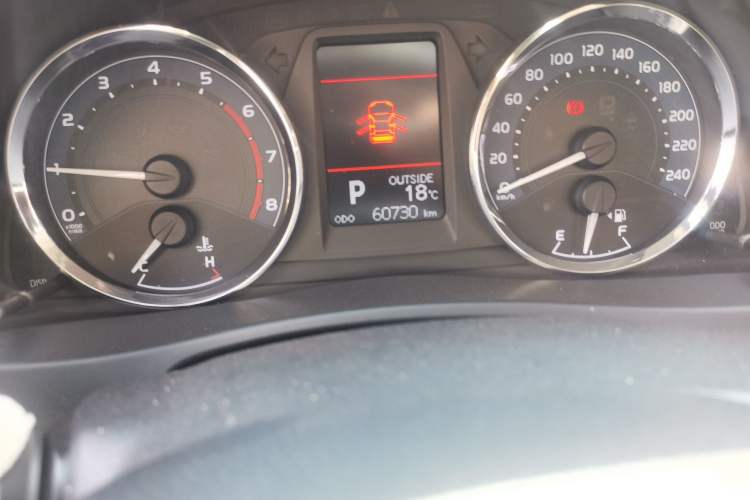 Used Toyota Corolla 2018 1.2T S-CVT GL-i Zhihui Edition Odometer Close Up