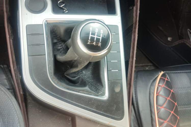 Used FORTHING Joyear X5 2017 1.6L Manual Luxury Model Gear Lever