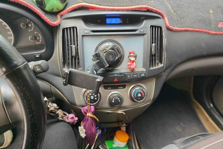 Used Hyundai Celesta 2011 1.6L Manual Comfort Edition