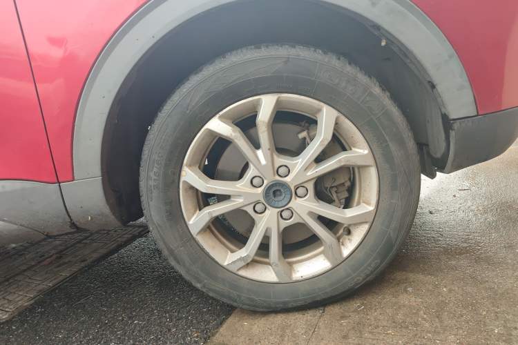 Used Haval H2s 2018 Red-Label 1.5T Dual-Clutch Fashion Edition Right Front Wheel Hub