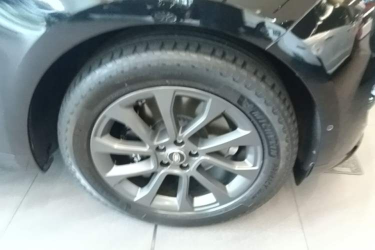 Used Land Rover Range Sport 2023 400PS Dynamic SE
