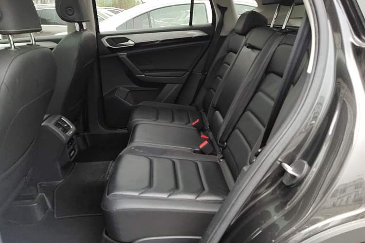 Used Volkswagen Tayron 2019 330TSI Four-Wheel Drive Luxury Version China V Standard Left Rear Seat