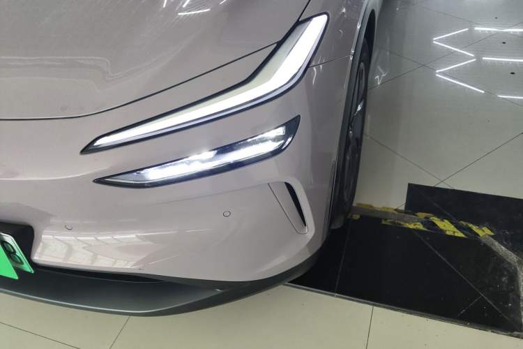 Used ONVO L60 2024 60 kWh Rear-Drive Version Left Front Headlight