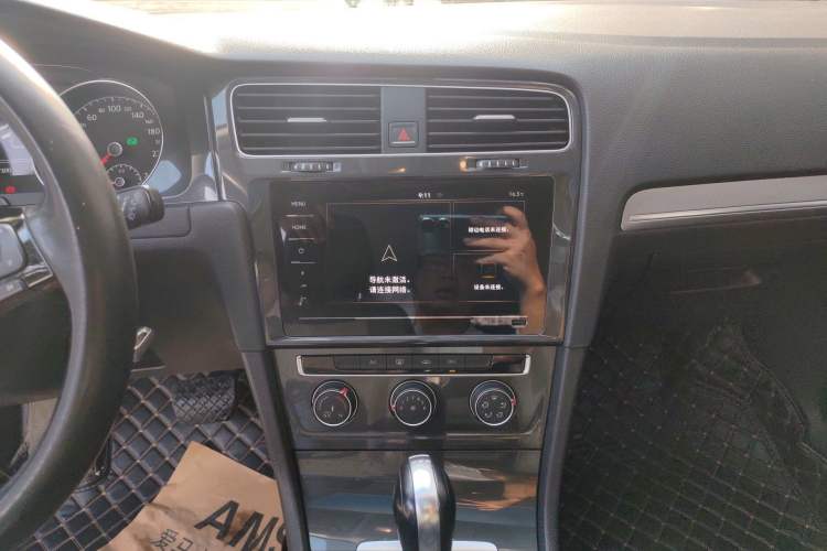 Used Volkswagen Golf 2020 280TSI DSG Comfort Version Audio And AC Panel