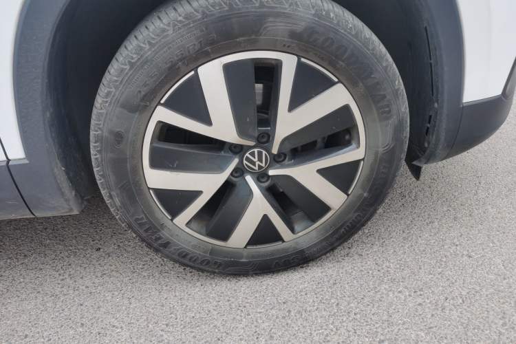 Used Volkswagen Tayron 2023 280TSI Two-Wheel-Drive Luxury Plus Advanced Version