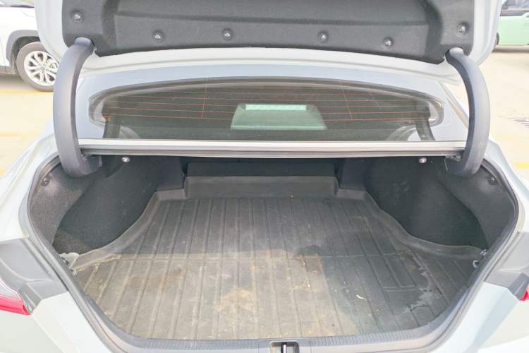 Used Toyota Camry 2024 Dual-Motor 2.0 HG Premium Edition