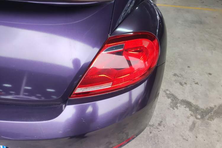 Used Volkswagen Beetle 2015 180TSI model
