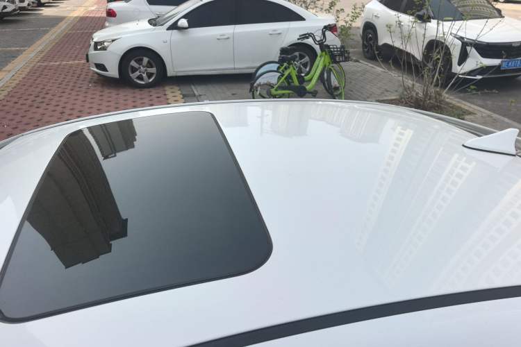 Used Hyundai Elantra (6th Generation / Lingdong) 2016 1.6L Automatic ZhiXuan – Elite Version Roof