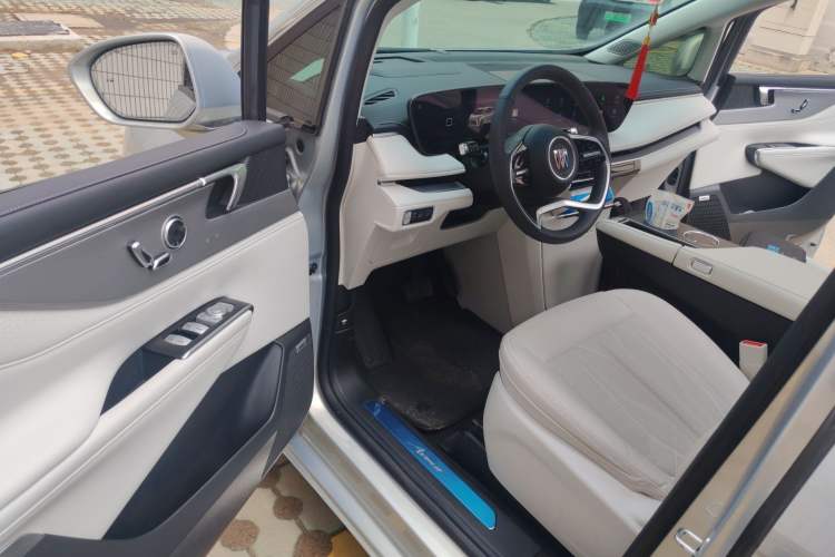 Used Buick GL8 New Energy 2024 Lu Zun Deluxe Edition 7-Seater
