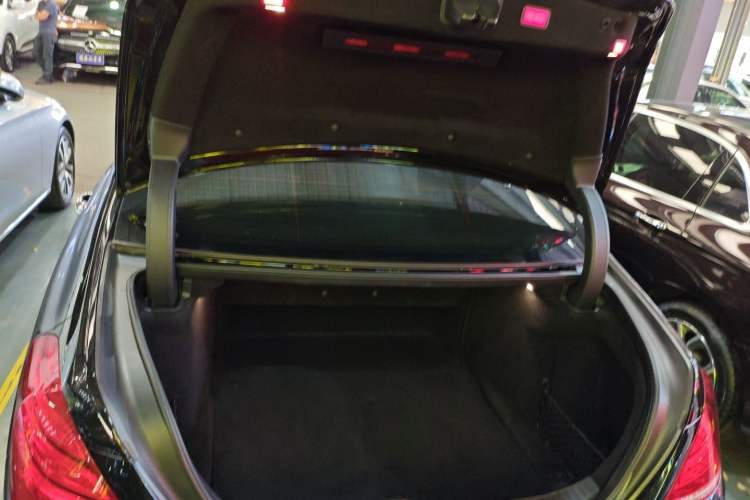 Used Mercedes-Benz S-Class 2017 S 320 L Business Model Trunk