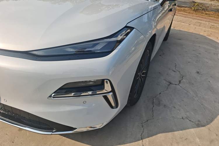 Used Geely Galaxy Galaxy 8 2025 130km EM-i Deluxe Edition
