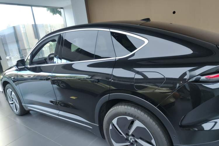 Used Nio EC6 2024 75 kWh
