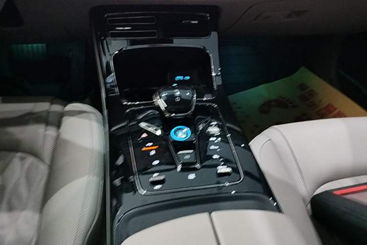 Used BYD Han 2025 DM-i Smart Drive 125KM Elite Model
