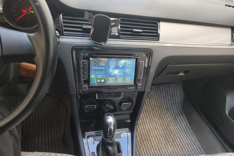 Used Volkswagen Bora 2013 1.6L Automatic Comfort Model