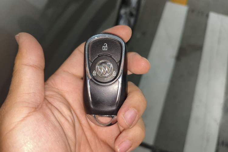 Used Buick GL6 2021 323T Mild Hybrid Connect Luxury Model
