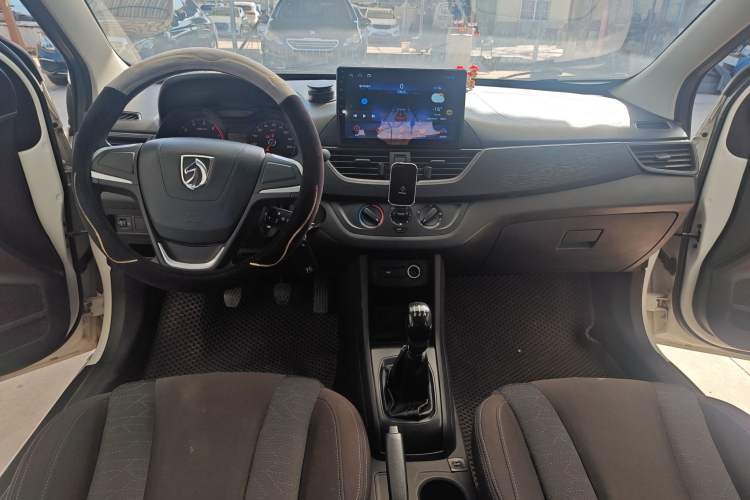 Used Baojun 310 2016 1.2L manual Comfort trim level
