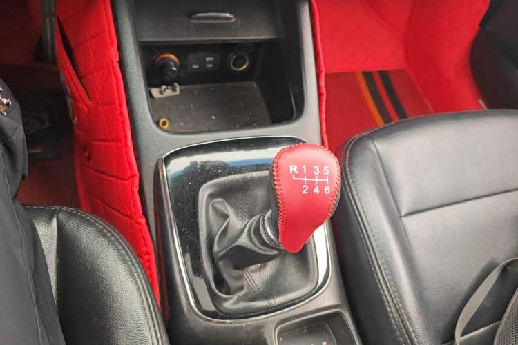 Used Kia K3 2016 1.6L Manual GLS Gear Lever