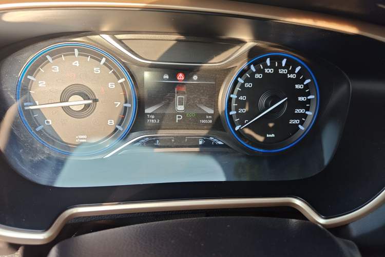 Used GAC Trumpchi GS5 2019 270T Automatic Elite Edition Odometer Close Up