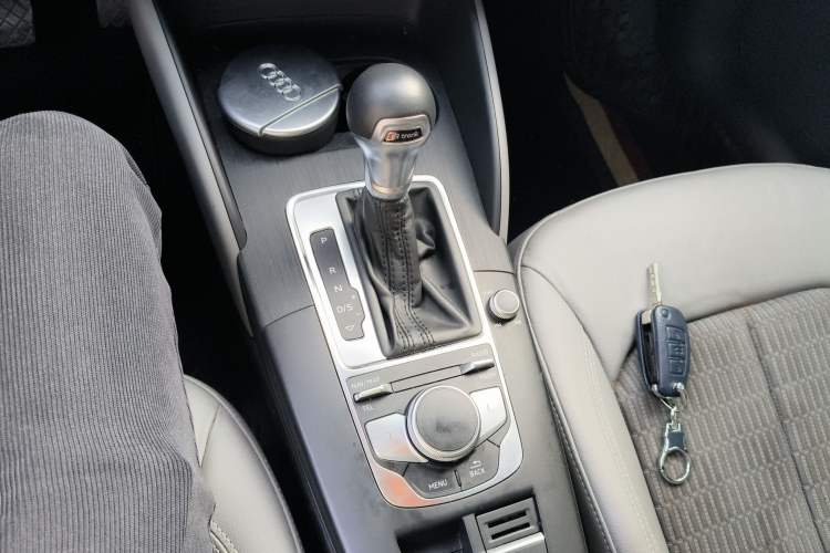 Used Audi A3 2020 Limousine 35 TFSI Fashion Edition China VI Emission Standard