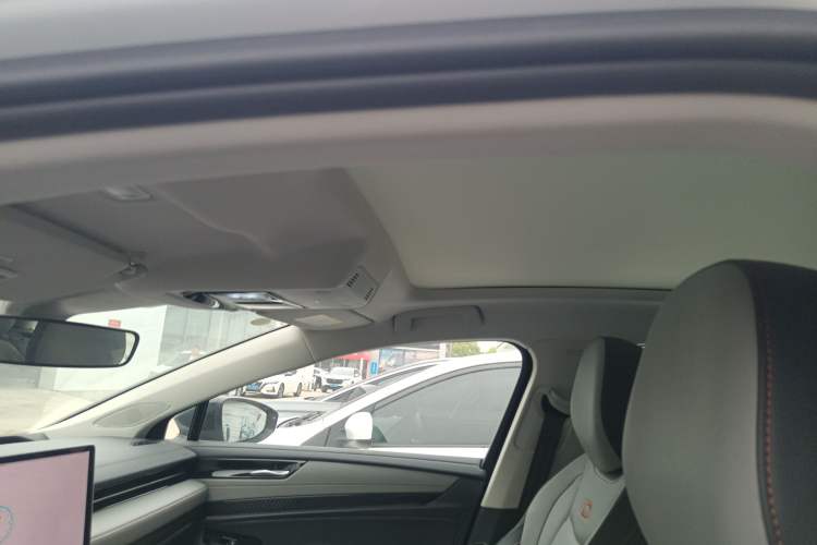 Used Volkswagen ID.7 VIZZION 2024 AIR model Headliner