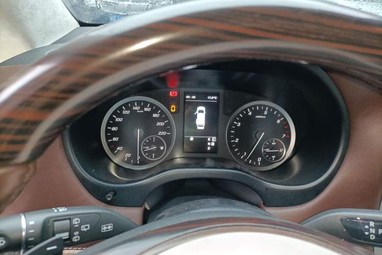 Used Mercedes-Benz Vito 2020 2.0T Business Version 7 Seats