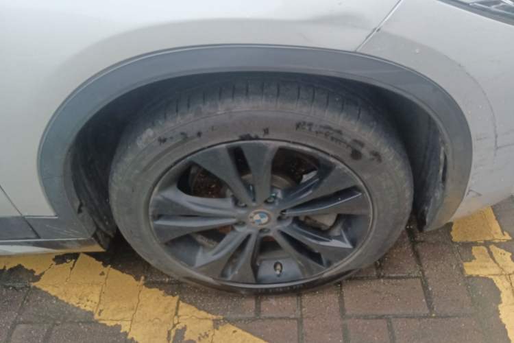 Used BMW X2 2023 sDrive25i M Sport Package Right Front Wheel Hub