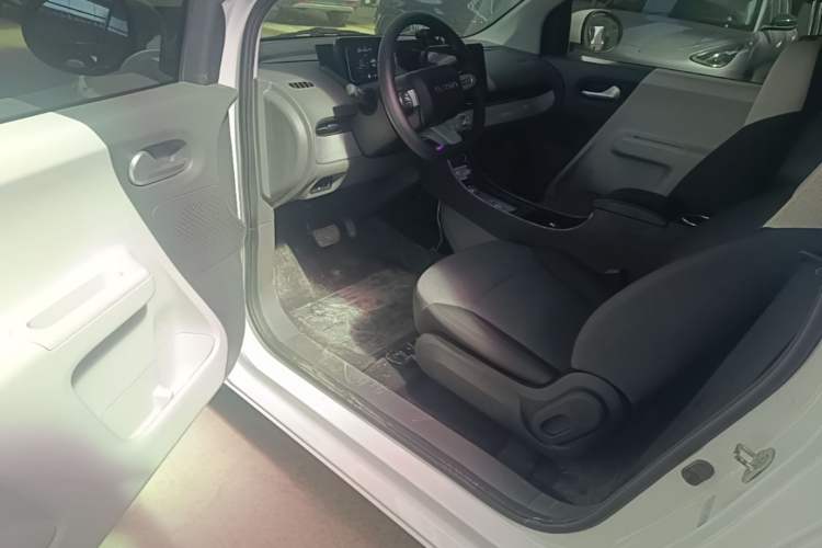 Used CHANGAN NEVO Lumin 2023 301km Honey Dew Edition