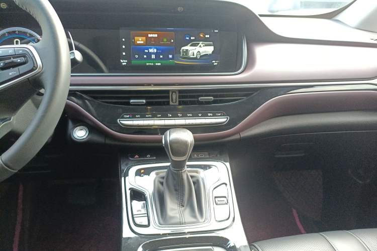 Used GAC Trumpchi M6 2023 PRO 270T DCT Luxury Edition