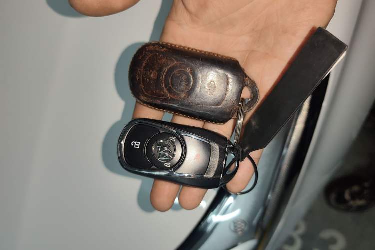 Used Buick Envision 2015 20T Two-Wheel-Drive Elite Model