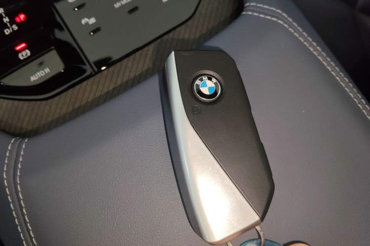 Used BMW X3 2025 xDrive30L Luxury Edition M Sport Package Vehicle Key