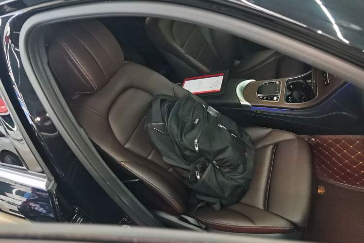 Used Mercedes-Benz GLC 2022 Refreshed GLC 300 L 4MATIC Dynamic Edition
