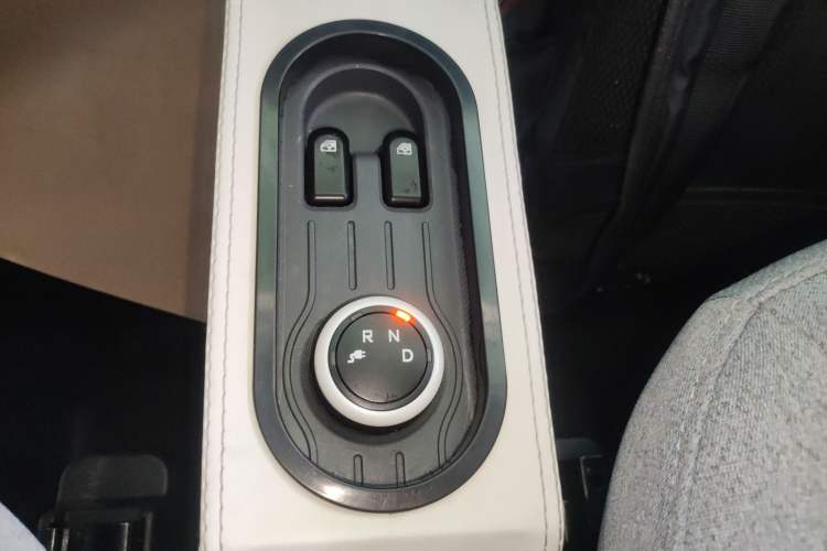 Used Wuling Hongguang MINIEV 2022 Macaron Fashion Model Lithium Iron Phosphate