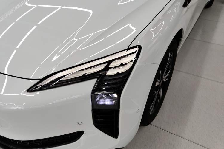 Used Hongqi EH7 2024 690 Pro Left Front Headlight