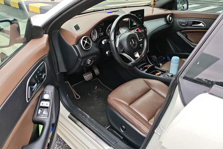 Used Mercedes-Benz CLA 2014 CLA 260 4MATIC Driver Seat