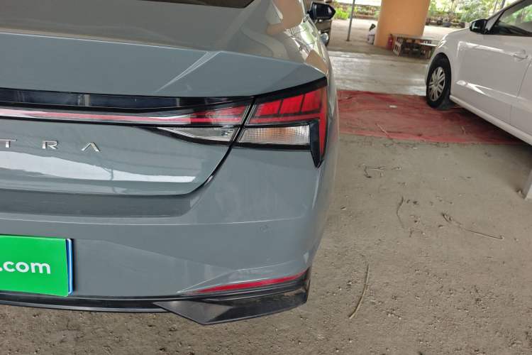 Used Hyundai Elantra 2021 1.5L CVT LUX Prestige Edition