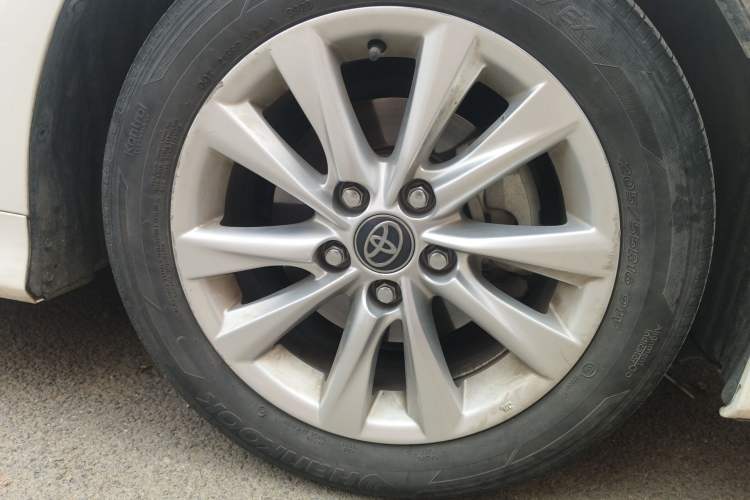 Used Toyota Corolla 2023 1.8L Smart Electric Hybrid Dual-Motor Elite Edition Right Front Wheel Hub