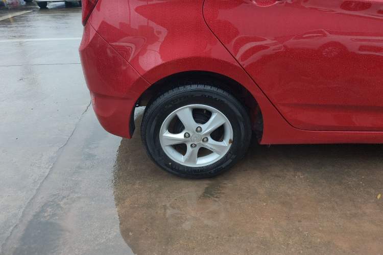 Used Hyundai Verna Ray 2014 1.4L Manual GLX