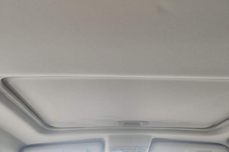 Used Bestune X80 2013 2.0L automatic comfort version
