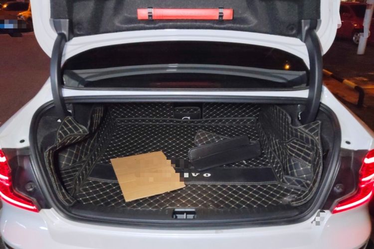 Used Volvo S60 2021 T4 Zhiyi Luxury Edition
