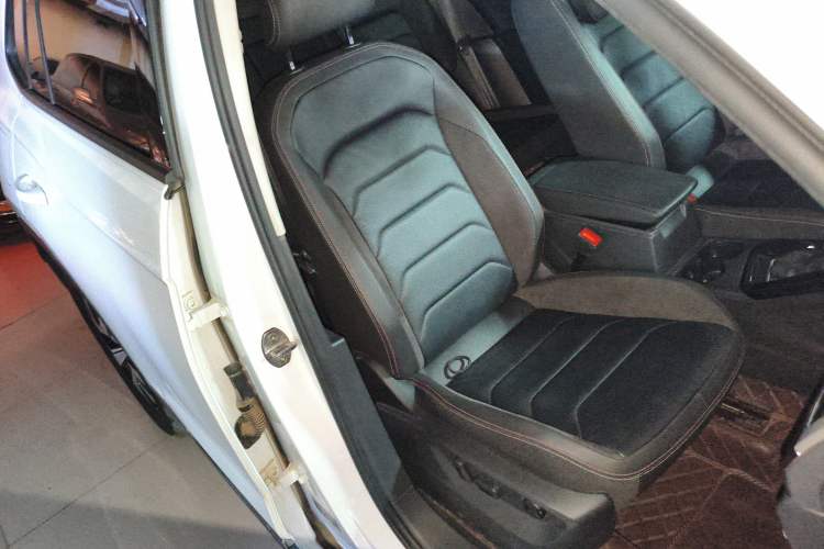 Used Volkswagen Tayron 2021 330TSI Two-Wheel Drive Luxury Smart Connectivity Version
