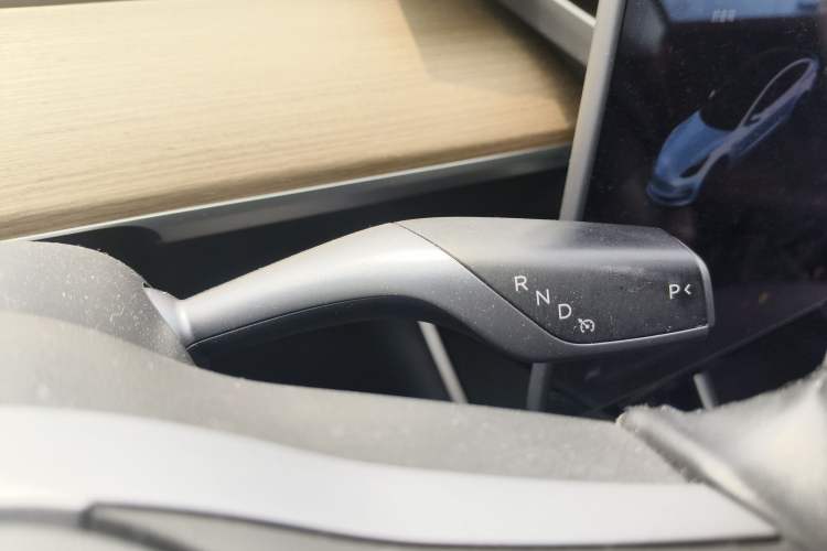 Used Tesla Model 3 2019 Long-Range Rear-Wheel-Drive Version
