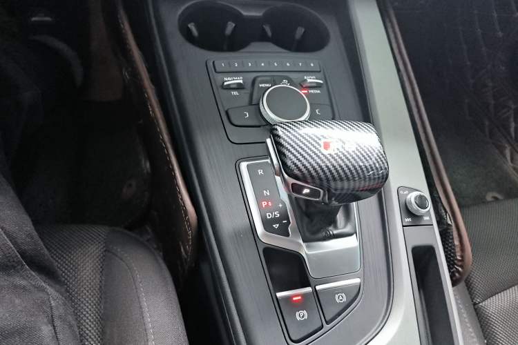 Used Audi A4L 2019 40 TFSI Ambition China VI