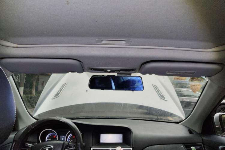 Used Soueast V5 Lingzhi 2014 1.5T CVT Fun-Drive Version
