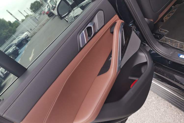 Used BMW X6 2023 xDrive40i M Sport Package
