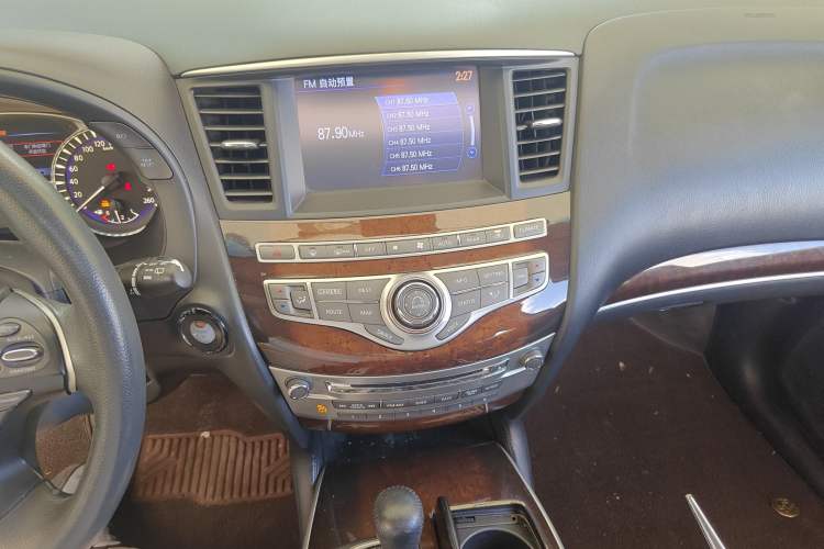 Used Infiniti QX60 2014 3.5L Four-Wheel Drive All-Terrain Version Audio And AC Panel