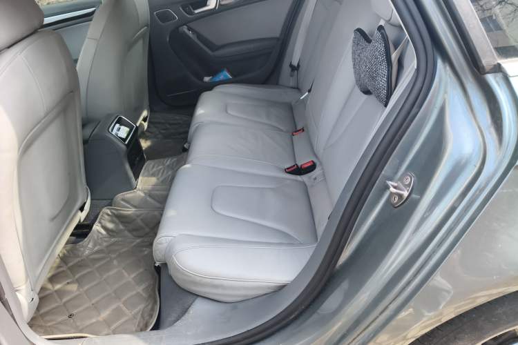 Used Audi A4L 2013 35 TFSI Automatic Comfort Model
