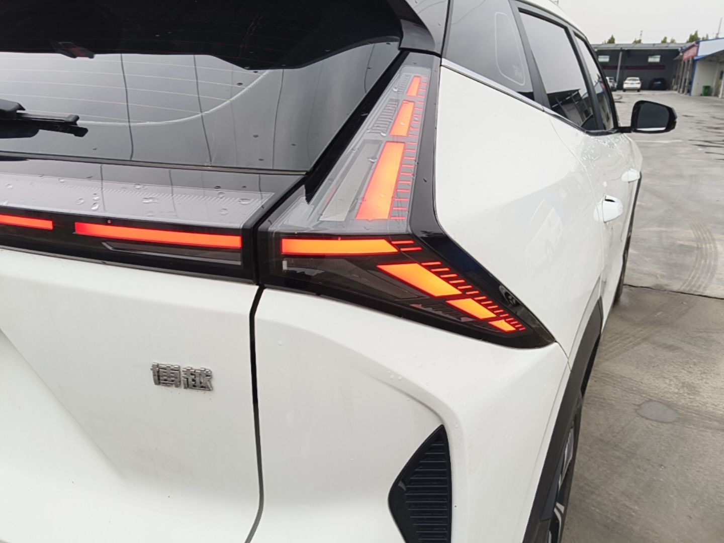 Geely Auto Emgrand X7 Sport 2024 1.5TD Smart Connect+ — снимка 9