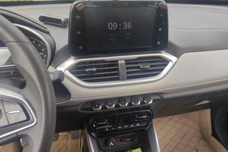 Used Baojun 510 2017 1.5L Manual Fashion Model