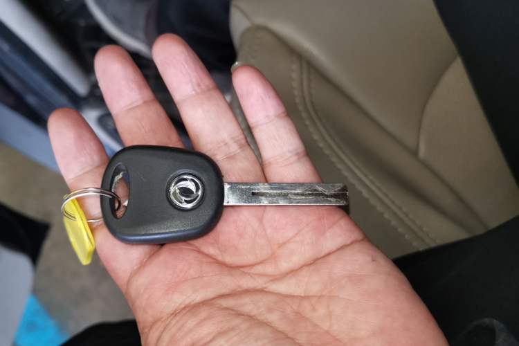 Used FORTHING Lingzhi 2020 M5L 2.0L Luxury 7-Seater Vehicle Key