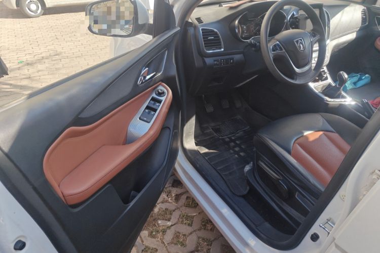 Used Baojun 560 2015 1.8L Manual Elite Edition
